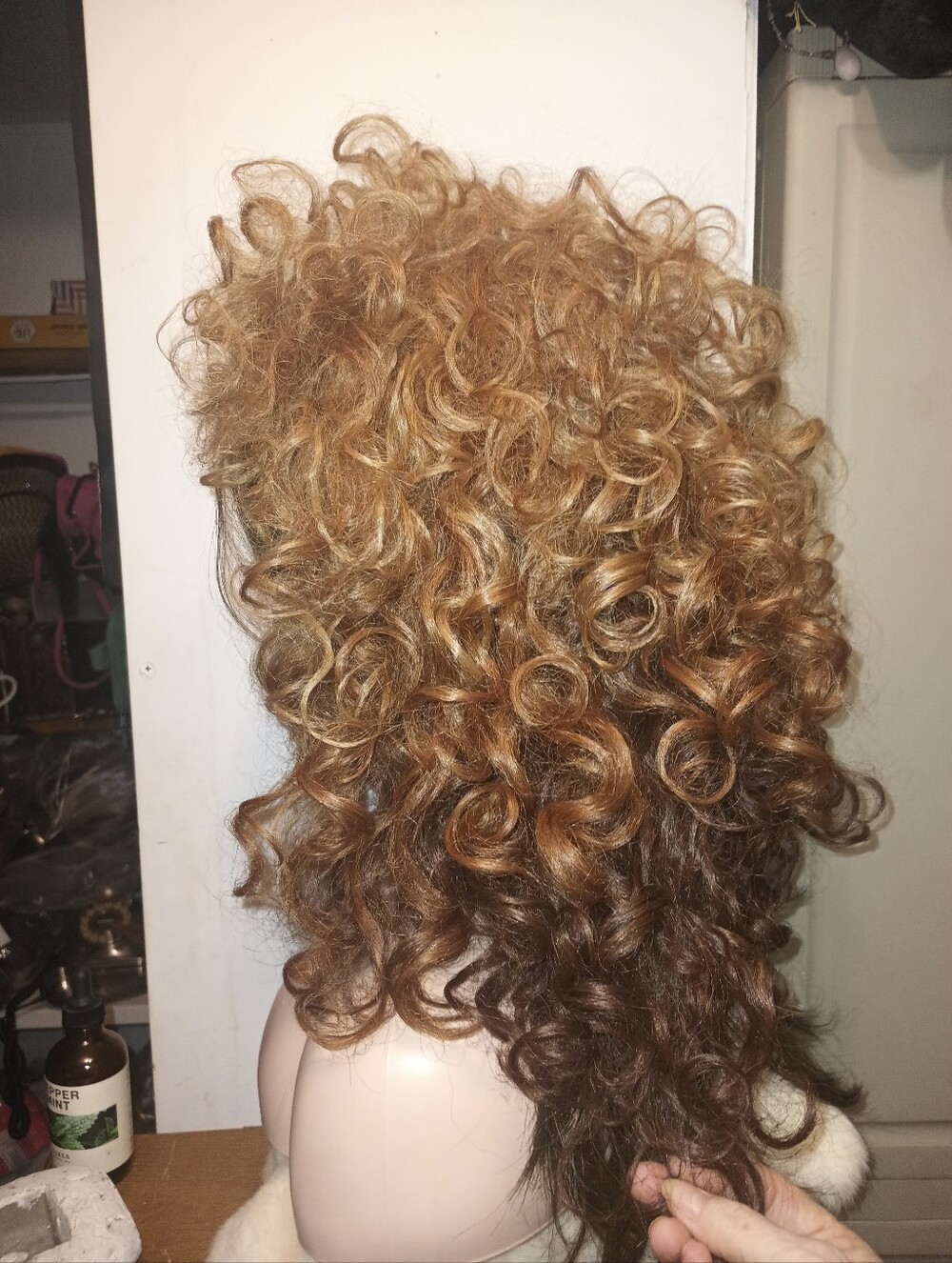 Curly Ombre Synthetic Wig - Honey Blonde to Dark Brown